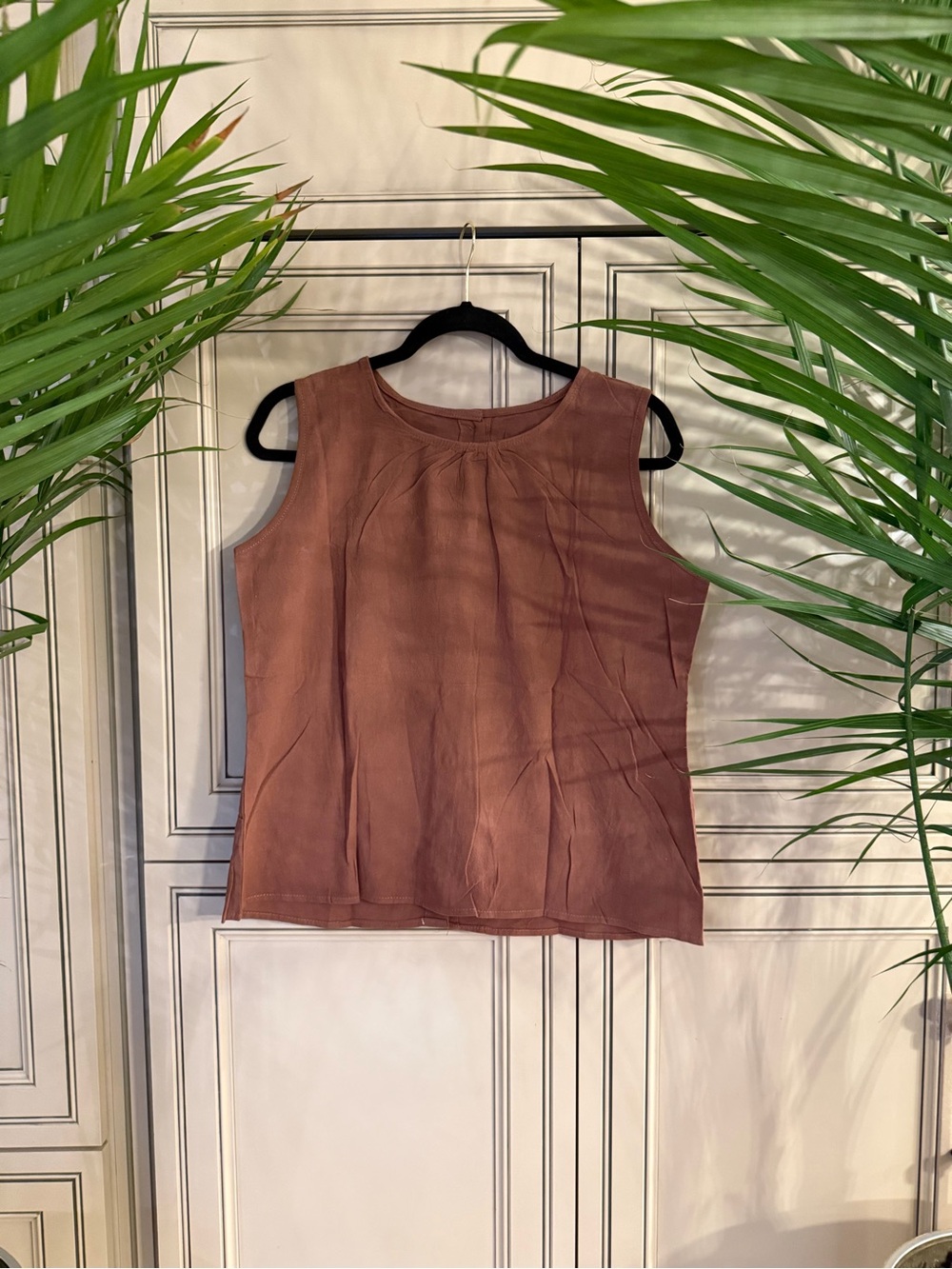 New Fall Sleeveless Rust Brown Women's Top button down back Linen Texture Vest M